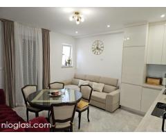 Izdaje se apartman u centru stobreca-hrvatska