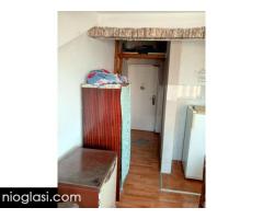 Izdajem garsonjeru u centru Niša - Slika 7/12